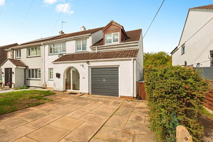5 Bedroom Semi Detached House To Rent In Ivinghoe View, Aylesbury, Buckinghamshire, HP20