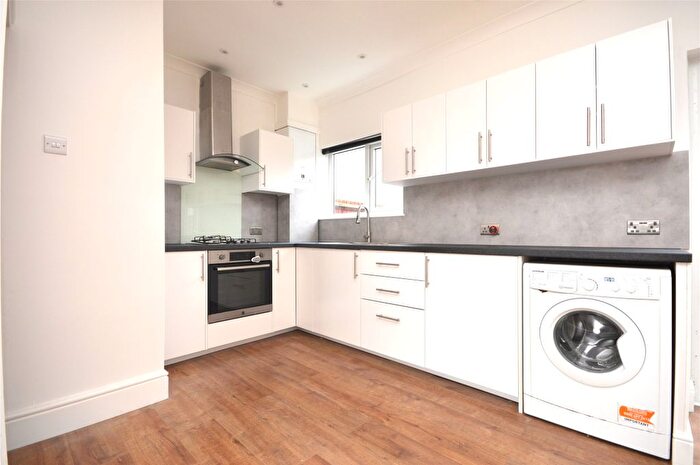 4 Bedroom Terraced House To Rent In Rowan Road, London, SW16