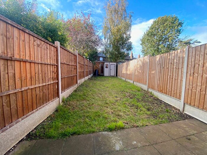 2 Bedroom Terraced House To Rent In Roberts Close, Orpington, BR5
