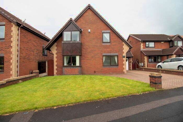 4 Bedroom Detached House For Sale In Waters Edge, Farnworth, Bolton, BL4