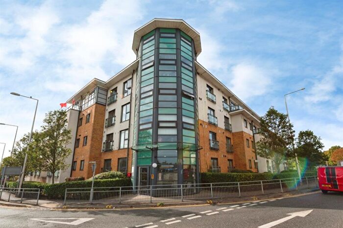 1 Bedroom Flat For Sale In Hogg Lane, Grays, RM17