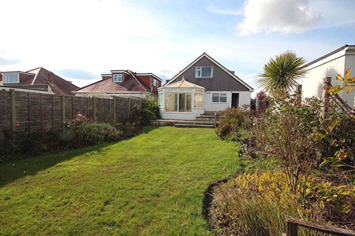 4 Bedroom Detached House For Sale In Insley Crescent, Broadstone, Dorset, BH18