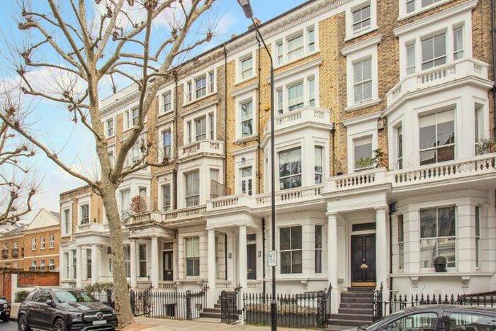 Studio To Rent In Marloes Road, London, W8