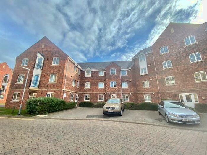 2 Bedroom Flat To Rent In Henry Bird Way, Northampton, NN4
