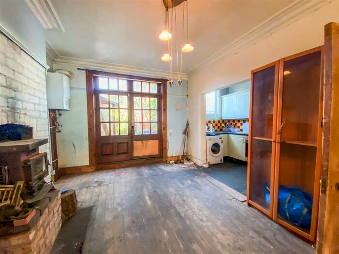 3 Bedroom Terraced House For Sale In Lichfield Road, Blackpool, FY1