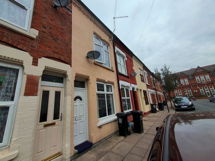 2 Bedroom Property To Rent In Skipworth Street, Leicester, LE2