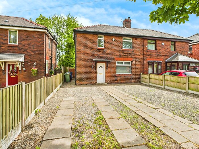 3 Bedroom Semi-Detached House To Rent In Ridyard Street, Wigan, WN5