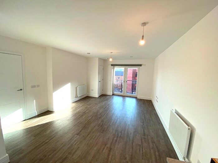 2 Bedroom Flat To Rent In Ocean Drive, Leith, Edinburgh, EH6