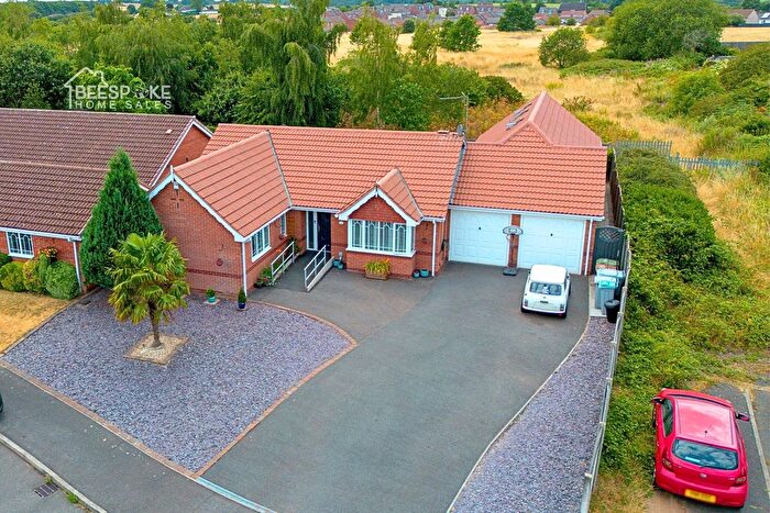 4 Bedroom Bungalow For Sale In Woodpecker Drive, Rainworth, Mansfield, NG21