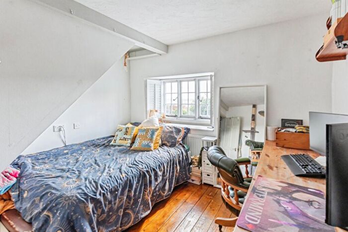 2 Bedroom Character Property For Sale In High Street, Great Doddington, NN29