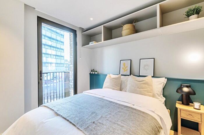 2 Bedroom Flat To Rent In Camden Street, London, NW1