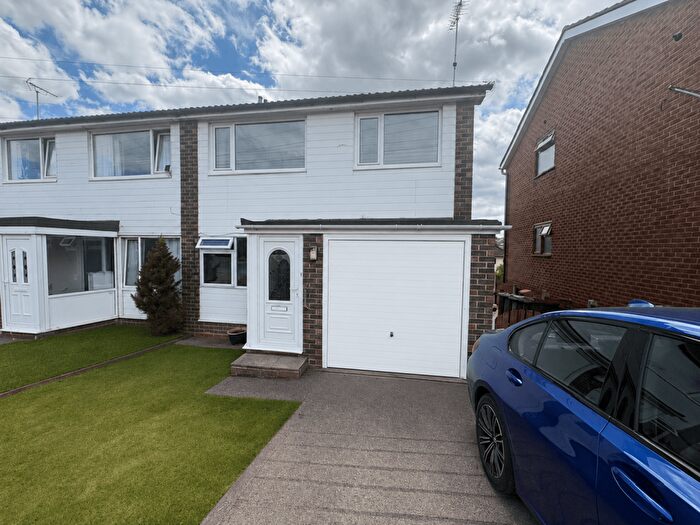 3 Bedroom Semi-Detached House To Rent In The Gills, Otley, LS21