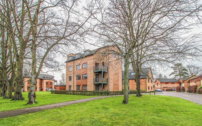 2 Bedroom Flat To Rent In Abberley Wood, Great Shelford, CB22
