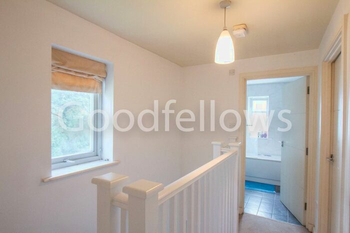 4 Bedroom End Of Terrace House To Rent In Upper Tooting Road, Tooting, London, SW17
