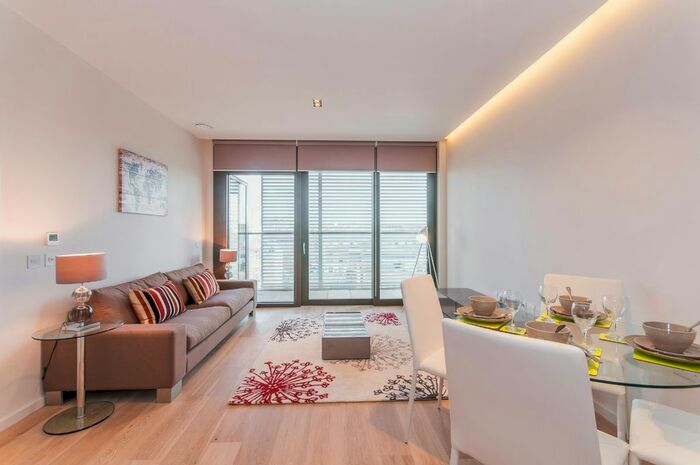 1 Bedroom Flat To Rent In York Way, King's Cross, London, N1C