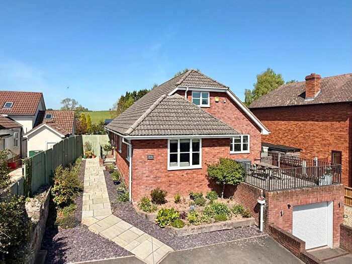 3 Bedroom Bungalow For Sale In Shelwick, Hereford, HR1