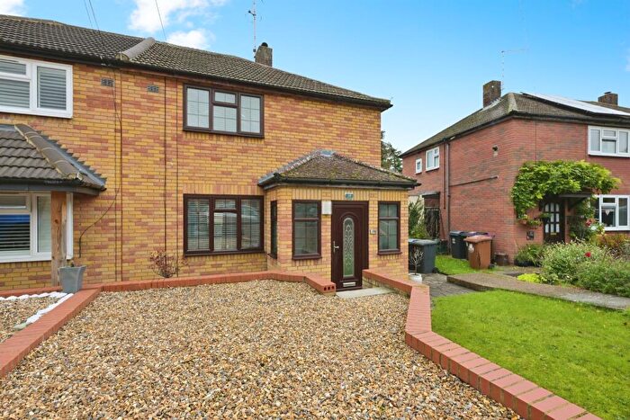 2 Bedroom Semi Detached House For Sale In Glebe Road, Hertford, SG14