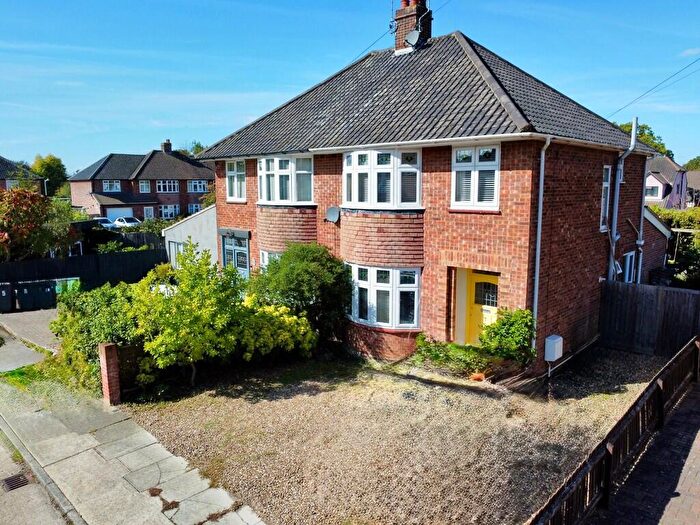 3 Bedroom Semi-Detached House For Sale In Dorset Close, Ipswich, IP4