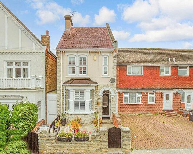 3 Bedroom Link Detached House For Sale In Elmstone Road, Ramsgate, Kent, CT11