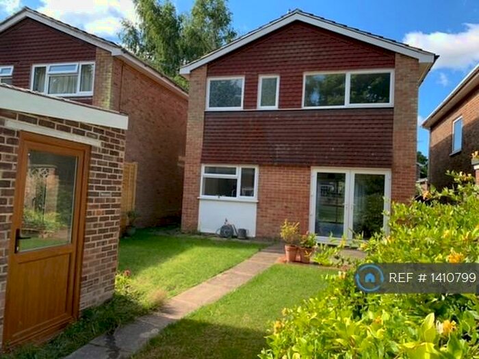 3 Bedroom Detached House To Rent In Freshfield Bank, Forest Row, RH18