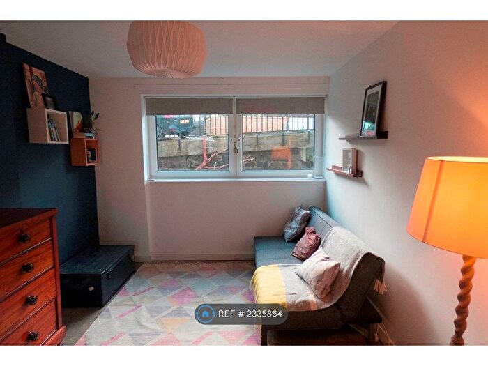 1 Bedroom Flat To Rent In Laverockbank Crescent, Edinburgh, EH5