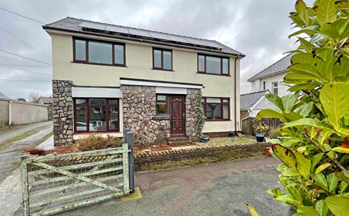 4 Bedroom Detached House For Sale In Waunfawr, Caernarfon, Gwynedd, LL55