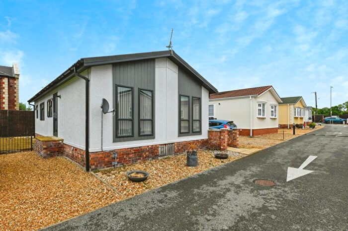 2 Bedroom Park Home For Sale In Main Road, West Winch, King's Lynn, PE33