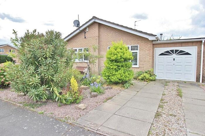 2 Bedroom Bungalow For Sale In Meadowgate, Spalding, Lincolnshire, PE11