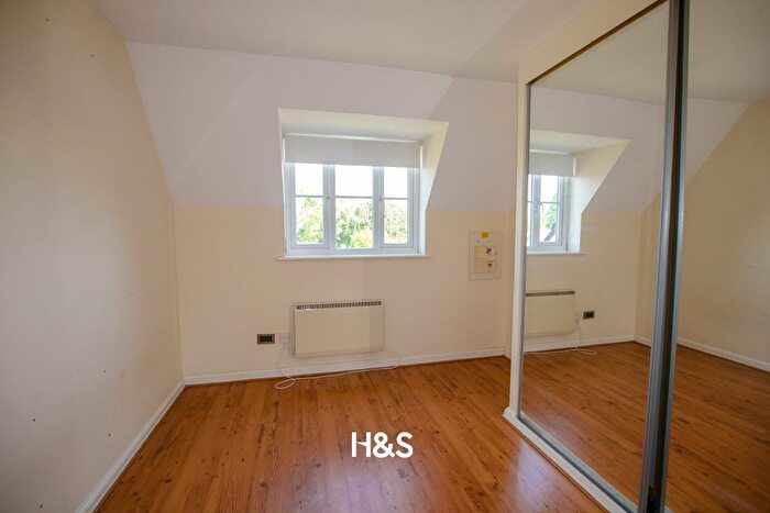 2 Bedroom Apartment For Sale In Winster Avenue, Dorridge, Solihull, B93