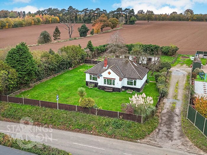 3 Bedroom Detached Bungalow For Sale In Postwick Lane, Brundall, Norwich, NR13