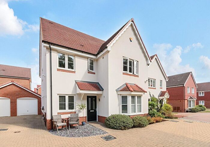 4 Bedroom Detached House For Sale In Hayler Gardens, Southwater, RH13