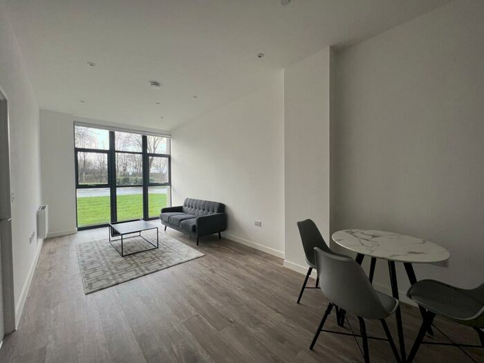 1 Bedroom Flat To Rent In North Star House, SN2