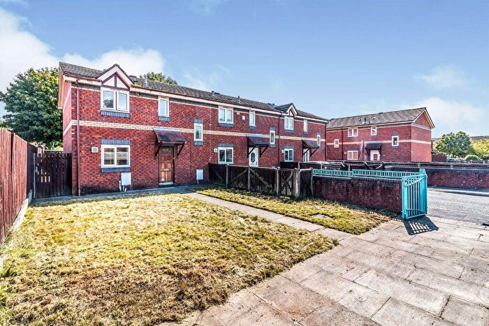 2 Bedroom House To Rent In Ryall Avenue, Salford, Greater Manchester, M5