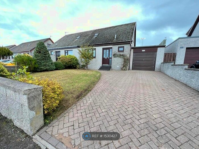 3 Bedroom Semi-Detached House To Rent In Fern Place, Portlethen, Aberdeen, AB12