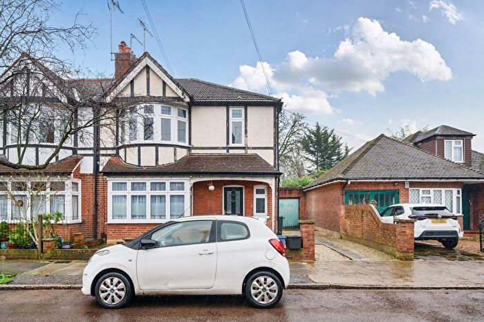 2 Bedroom Flat To Rent In Kilmorey Gardens, Twickenham, TW1