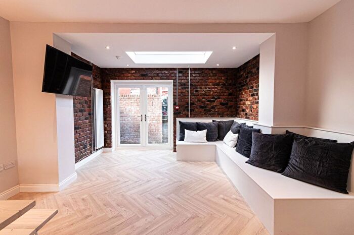 4 Bedroom Semi-detached House To Rent In Seaman Road, Liverpool, L15