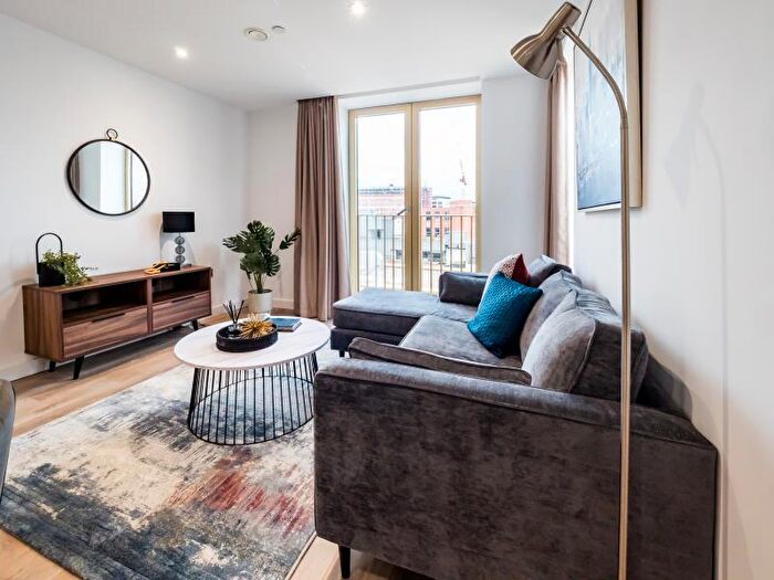 1 Bedroom Apartment To Rent In Flat :: The Quarters, M1