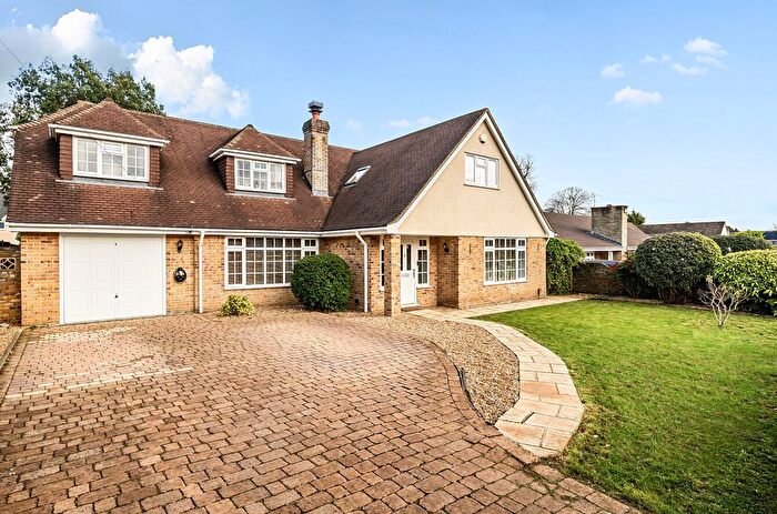 5 Bedroom Detached House For Sale In Conifer Drive, Tilehurst, Reading, RG31