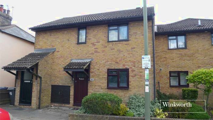 1 Bedroom Maisonette Flat To Rent In St Albans Road, High Barnet, EN5