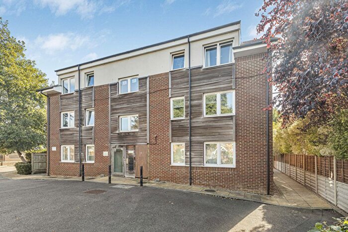 2 Bedroom Flat For Sale In Copers Cope Road, Beckenham, BR3