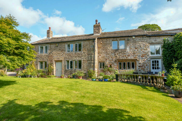 5 Bedroom House For Sale In Low Lane, Silsden, Keighley, West Yorkshire, BD20