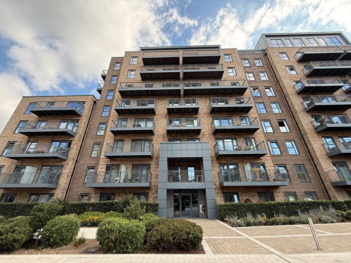 2 Bedroom Flat For Sale In Flat, Fairbank House Beaufort Square, Colindale, London, NW9