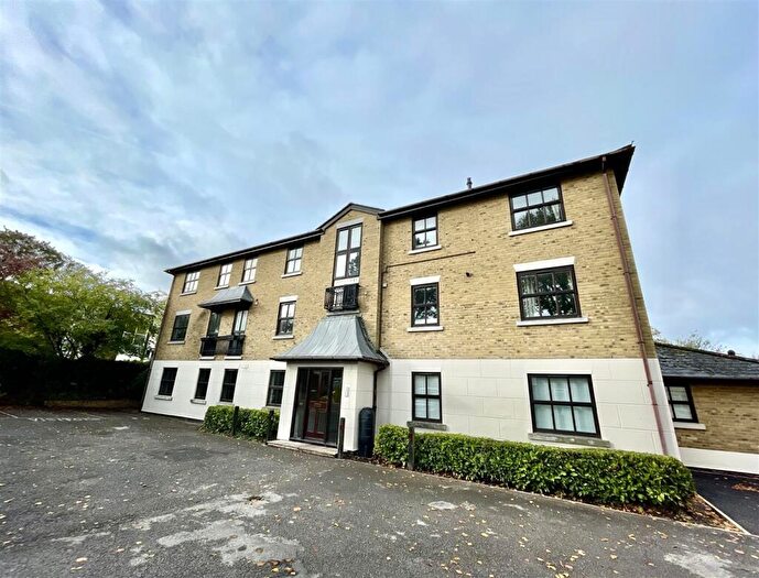 1 Bedroom Apartment For Sale In Stanley Road, Carshalton, SM5