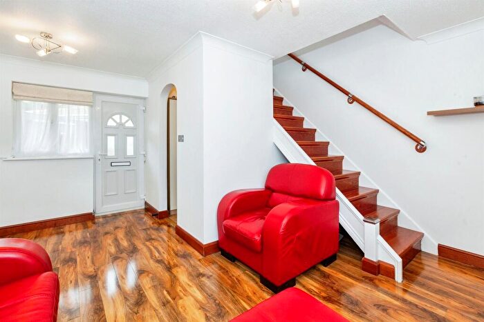 1 Bedroom House For Sale In Salt Hill Drive, Slough, SL1