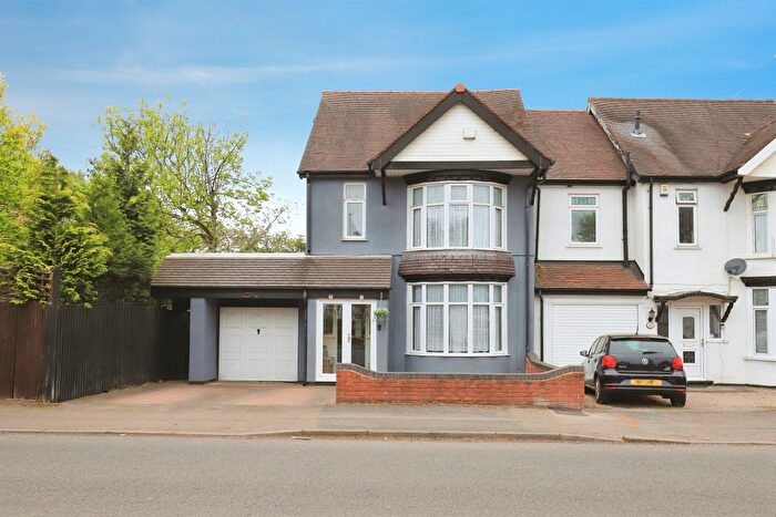 3 Bedroom Detached House For Sale In Clark Road, Wolverhampton, WV3