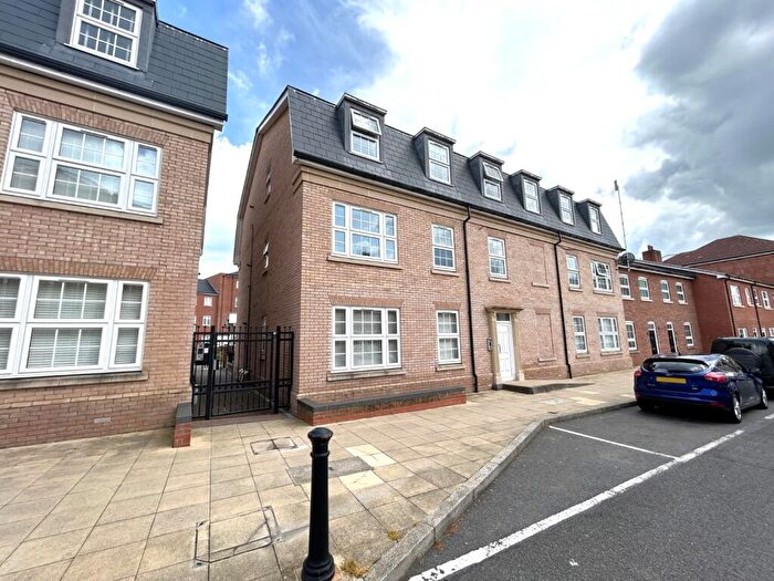 2 Bedroom Flat To Rent In Main Street, Dickens Heath, Shirley, Solihull, B90