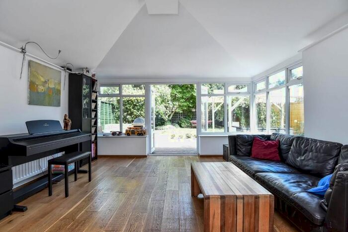 4 Bedroom Terraced House To Rent In Sheridan Road, Richmond, TW10