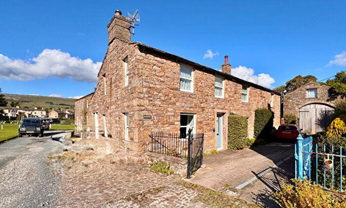 4 Bedroom Detached House For Sale In Baincote, Bainbridge, DL8