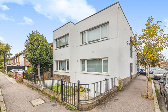 1 Bedroom Flat To Rent In Foxberry Road, Brockley, SE4