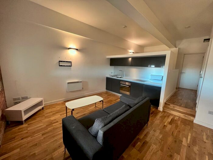 1 Bedroom Flat To Rent In Lilycroft Road, Bradford, BD9